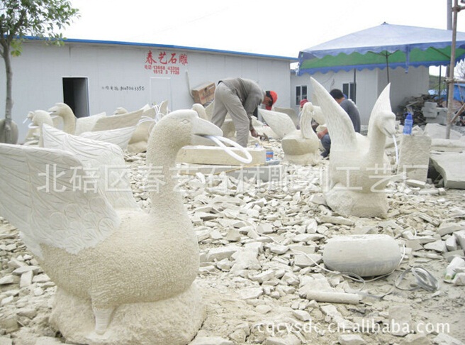 石雕動物天鵝